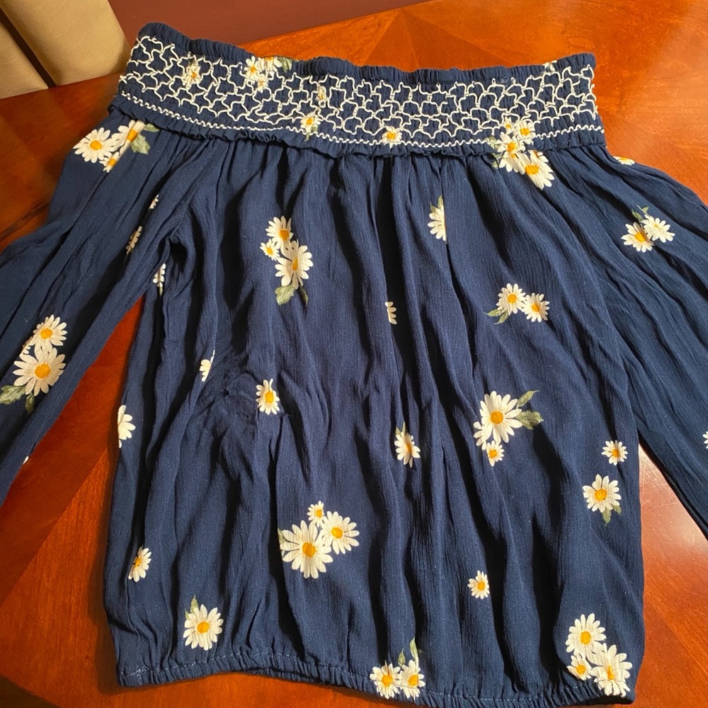 Aeropostale never worn flower off the shoulder top